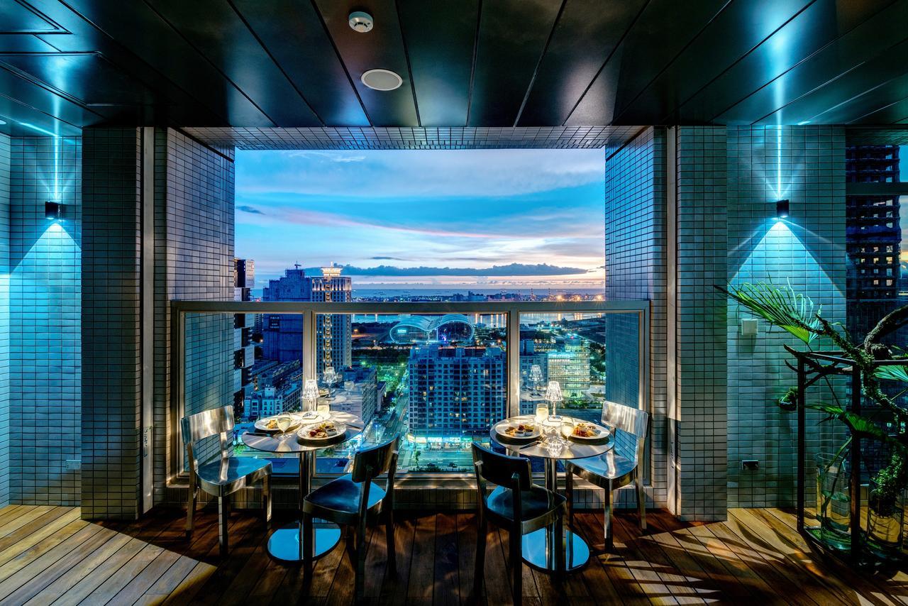 Silks Club Hotell Kaohsiung Eksteriør bilde View from the restaurant